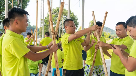 【夯基礎(chǔ) 強(qiáng)執(zhí)行 跨高度】2019山河智能挖掘機(jī)營(yíng)銷公司拓展訓(xùn)練營(yíng)順利開(kāi)展